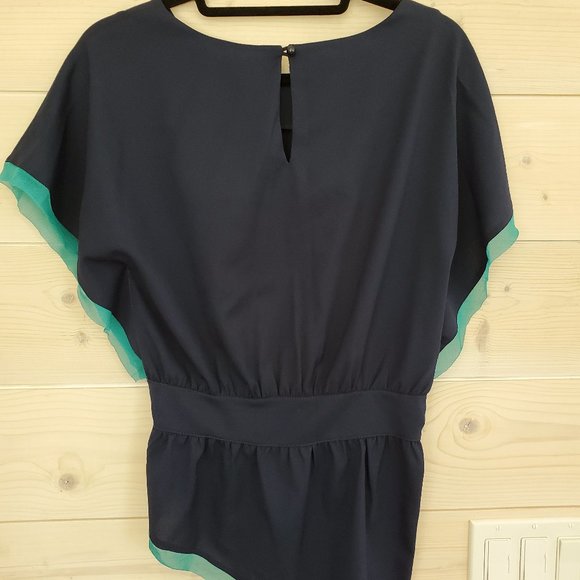 Asymmetrical blouse with trim detail - like new - Picture 2 of 3